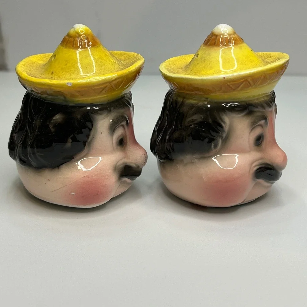 Vintage Mexican Sombrero Man Salt and Pepper Shakers Japan 1818 Ceramic Set
